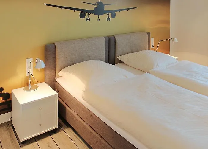 Ju52 Restaurant Lounge 3* Άρνσμπεργκ